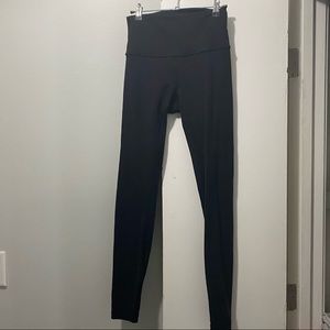 Lululemon wunder under